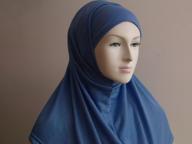 Jeans Blue plain Al -Amira hijab6