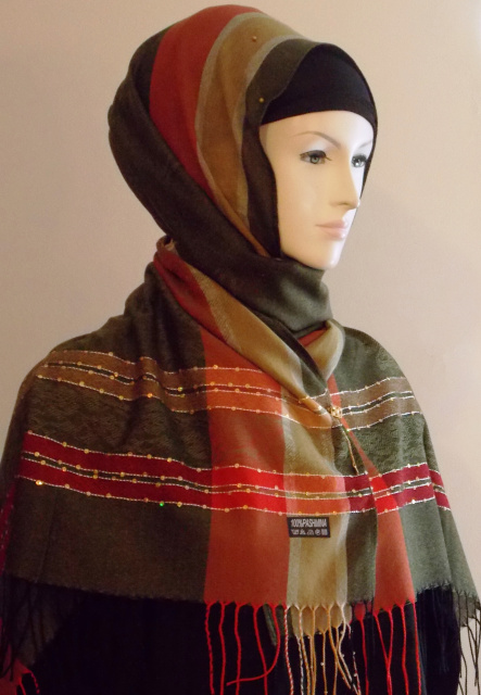 Green pashmina shawl 99